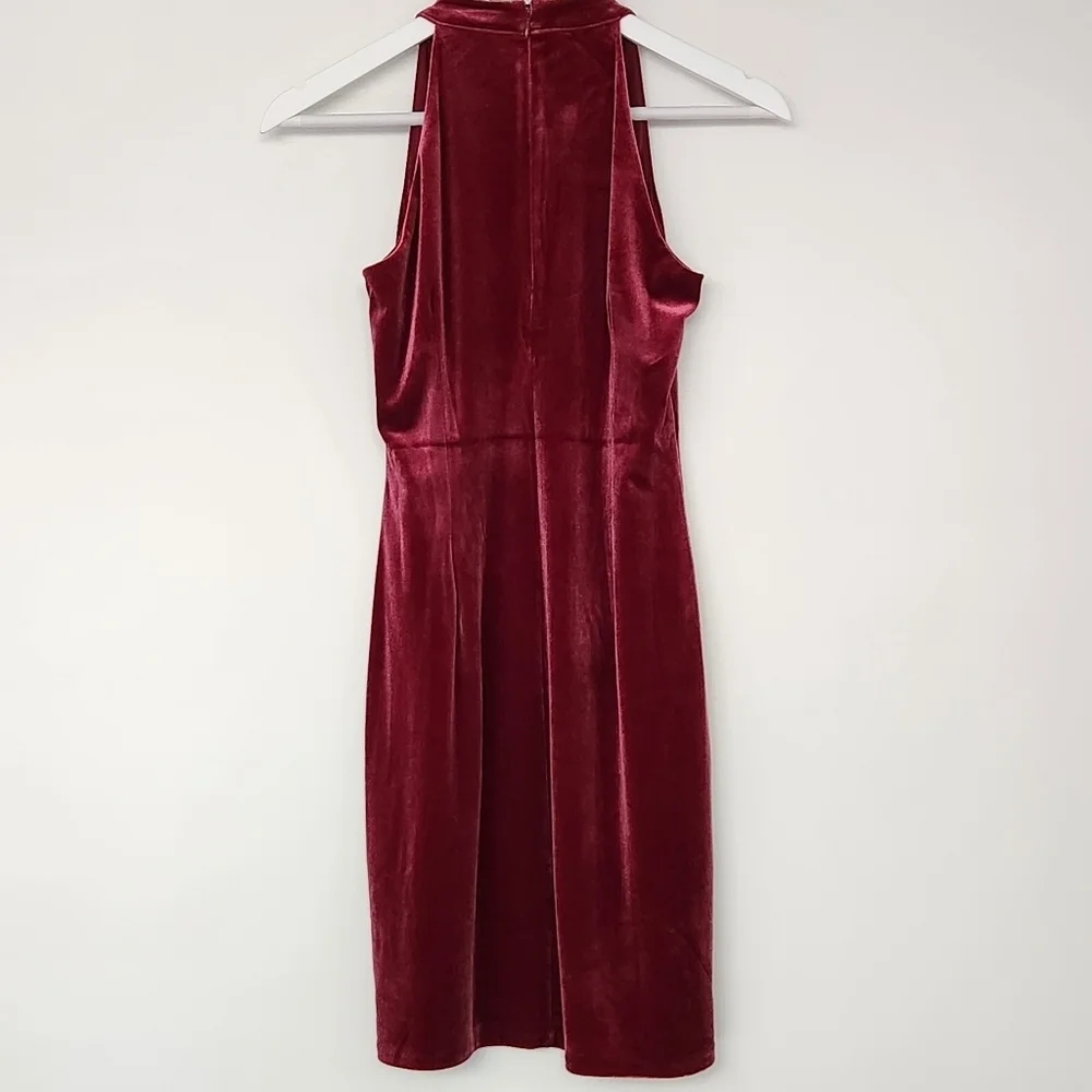 White House Black Market Burgundy Halter Velvet Dress Size 00 - Picture 7 of 8